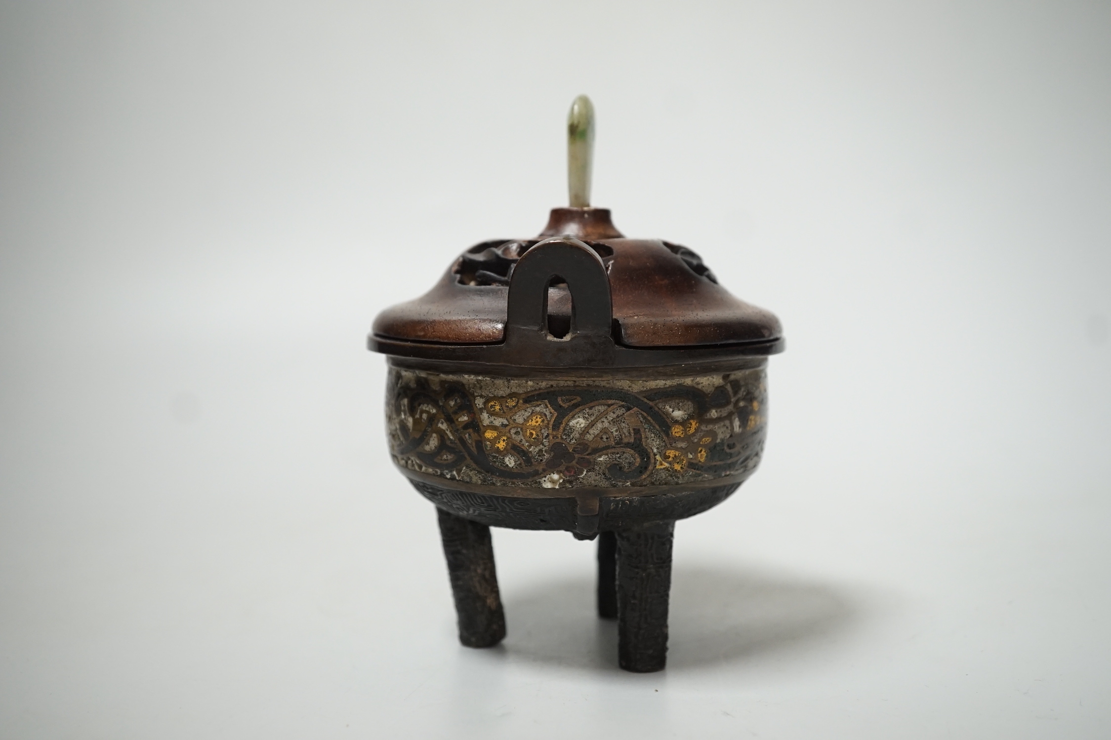 A Chinese or Japanese champleve enamel censer, wood cover, late 19th century, 12cm